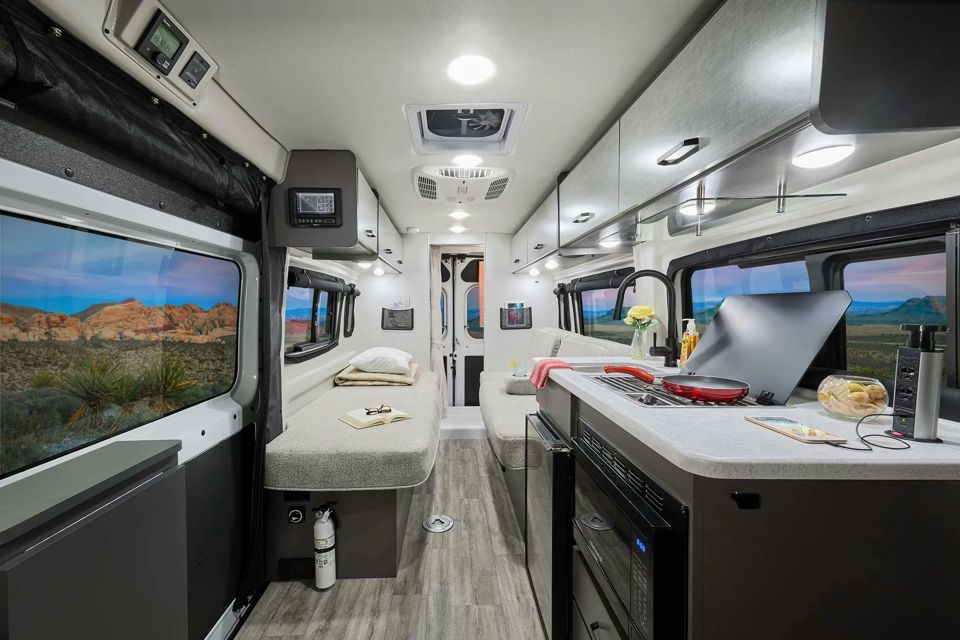 best-pop-top-camper-vans-for-the-summer-grid-Za7usBEAACAAvO2p.jpg