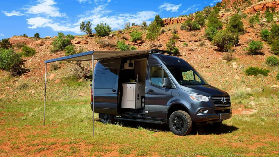 thor-motor-coach-unveils-exciting-2024-camper-van-upgrades-grid-ZLGYNxAAACYAgm-k.jpg