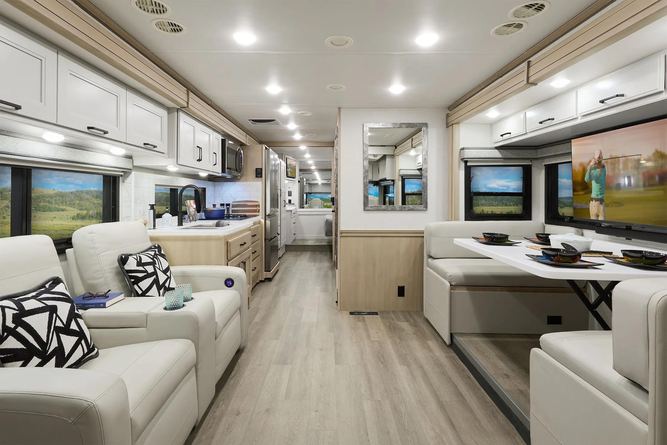 Pasadena 38XL Floorplan - Thor Motor Coach