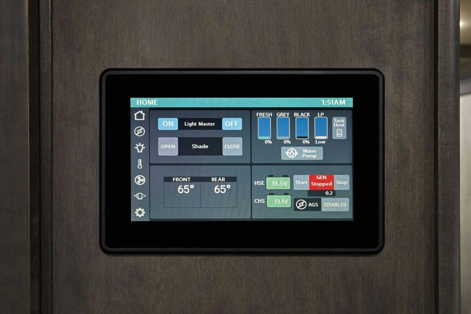 thor-motor-coach-expands-lineup-of-class-cs-grid-YfBrVxEAACIAy5v9.jpg