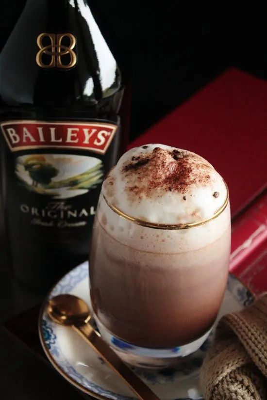 unique-hot-chocolate-recipes-grid-Y5PDxhAAACAAu-XA.png