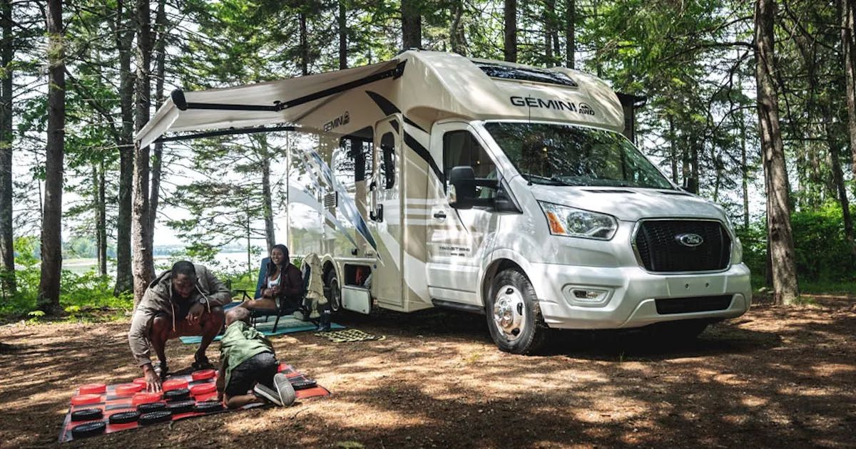 using-maintaining-and-enjoying-an-rv-seo.jpg