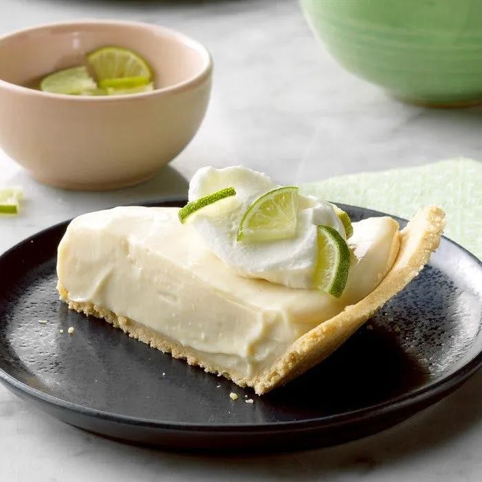 tasty-summer-treats-grid-YrRs8hEAACcAqYfd.jpg