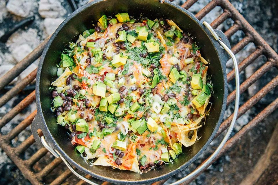 easy-camping-meals-grid-Yu0wTBUAACkACh7H.jpg