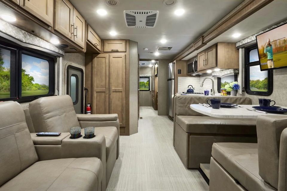thor-motor-coachs-super-c-rvs-focus-on-safety-and-convenience-grid-YfBzwxEAACIAy8Lf.jpg
