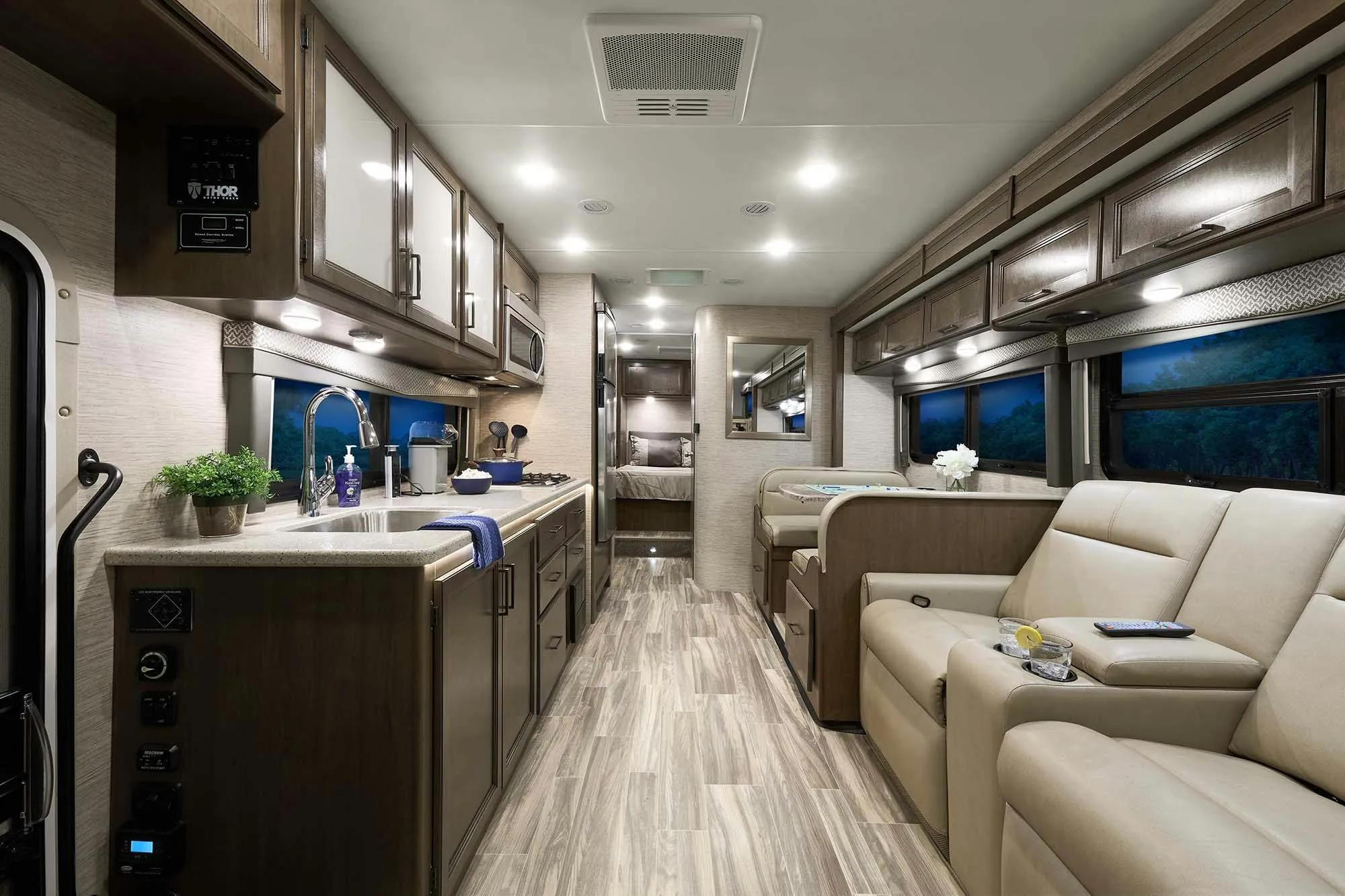2022 Thor Four Winds Class C RV 31M Front to Back - Silver Strand Carolina Cherry Cabinetry
